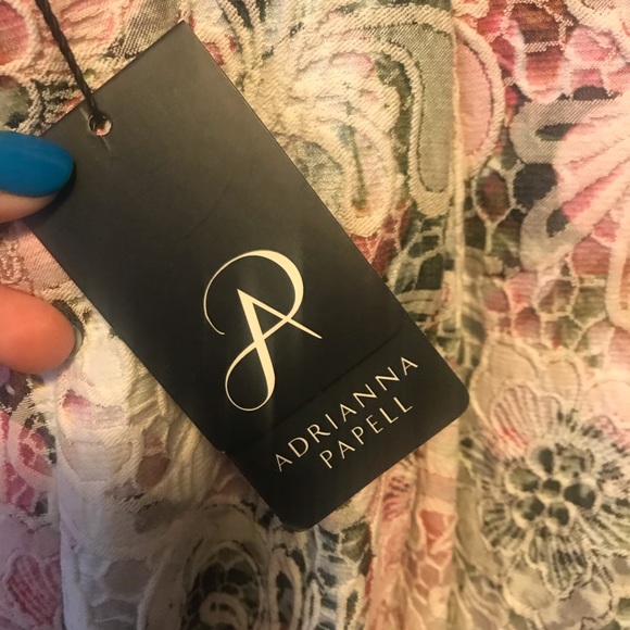 Adriana Papell Beautiful Floral Dress - Picture 7 of 8